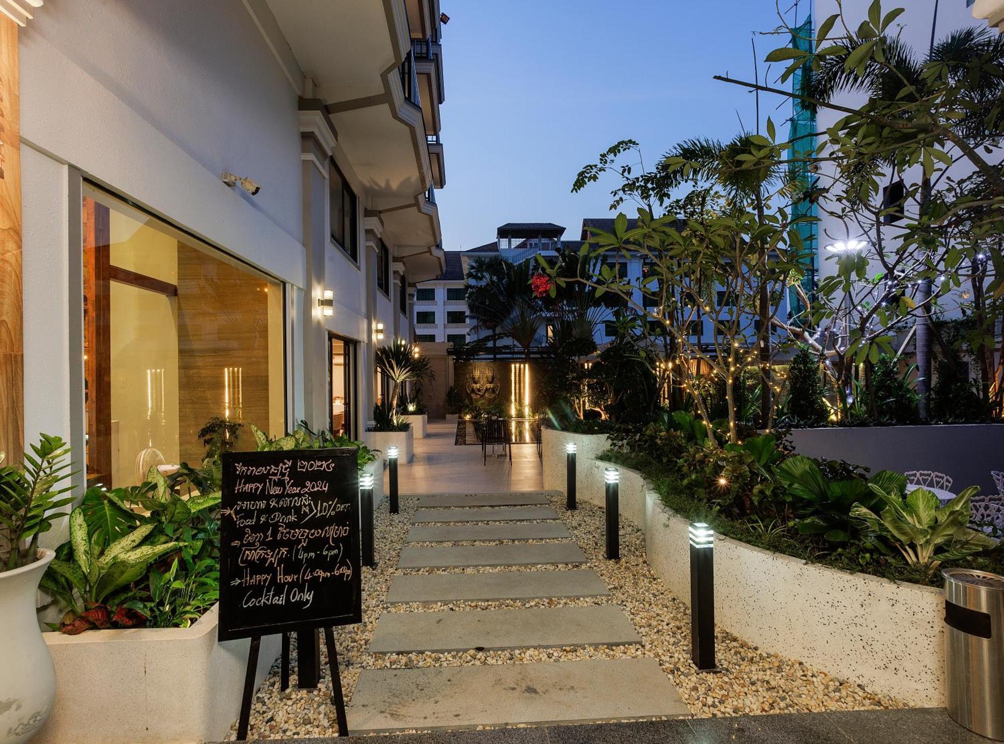 Ratana Angkor Hotel Siem Reap Bagian luar foto